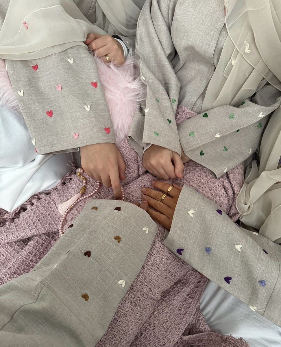 Hearts Abaya