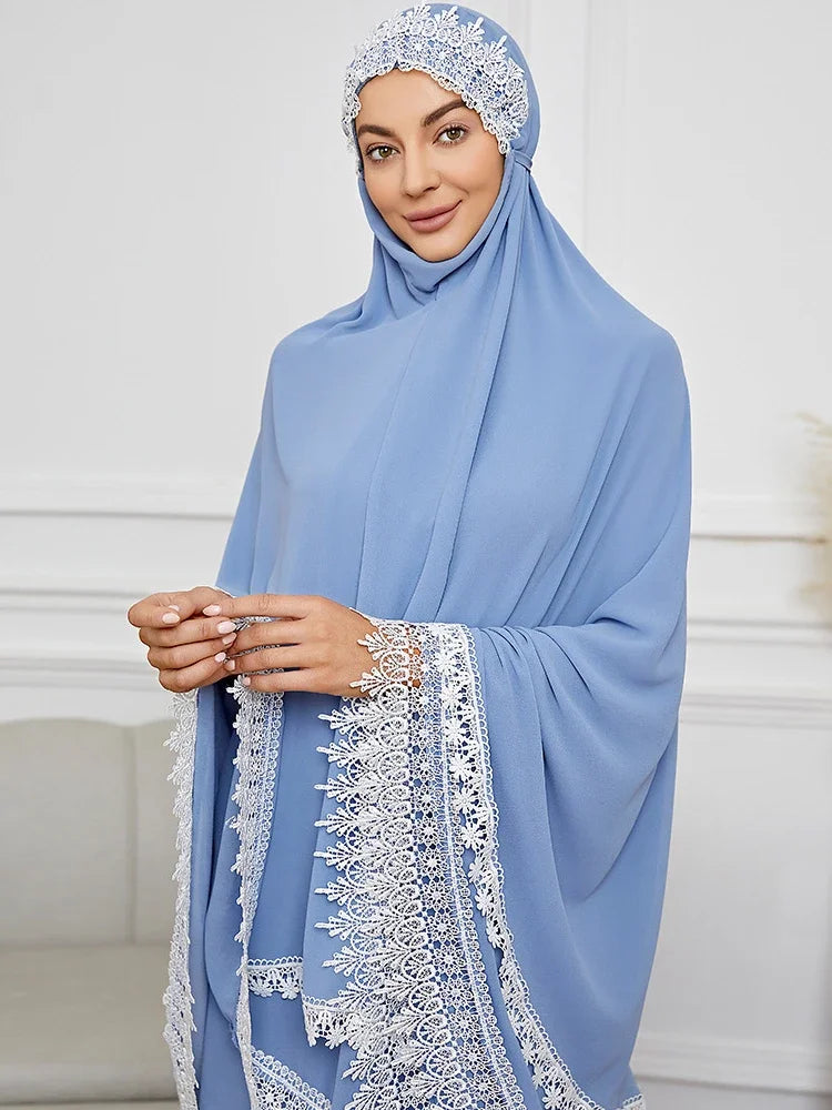 Two-Piece Lace Trim Set