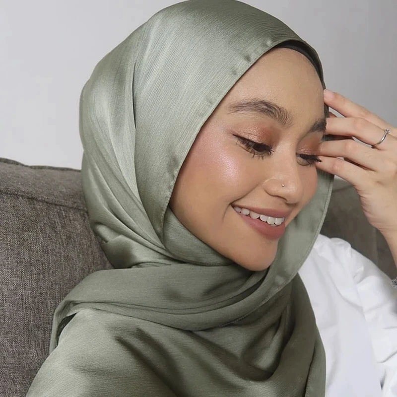 Crinkle Satin Hijab Olive Mist