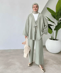 Soft_Knit_Two-Piece_Suit_Details_6